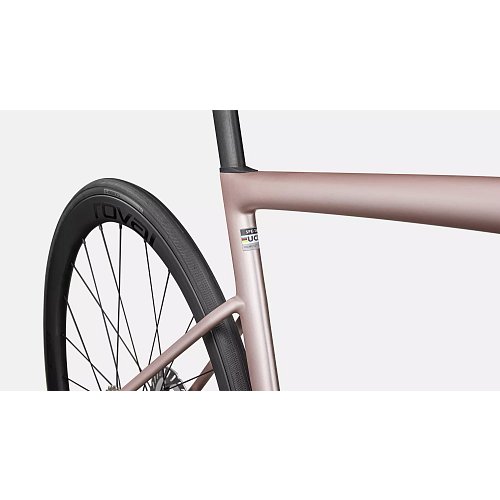Silniční kolo Specialized Tarmac SL8 Expert Ultegra Di2 Satin Champagne / Black Pearl extremsport.cz