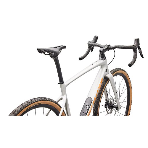 Gravel kolo Specialized Diverge 4 Comp Carbon Dolomite Metallic/orange Zest extremsport.cz