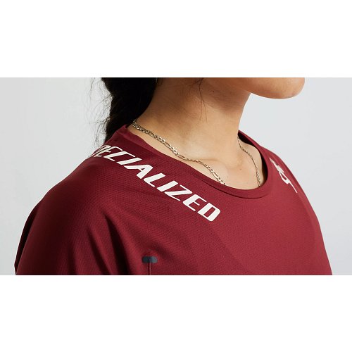 Dres dámský Trail Air Garnet Red extremsport.cz