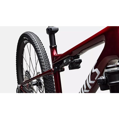 Horské kolo Specialized S-Works Epic 9 Gloss Red Tint Over Red Reflex Pearl Edge Fade / Metallic White Silver extremsport.cz