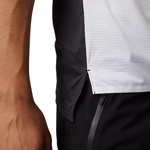Dres Fox Flexair Novah black/white extremsport.cz
