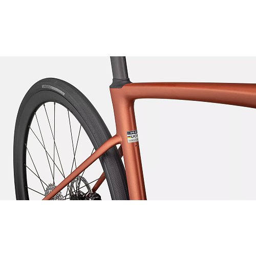 Silniční kolo Specialized Roubaix SL8 Expert Satin Cooper / Smoke extremsport.cz